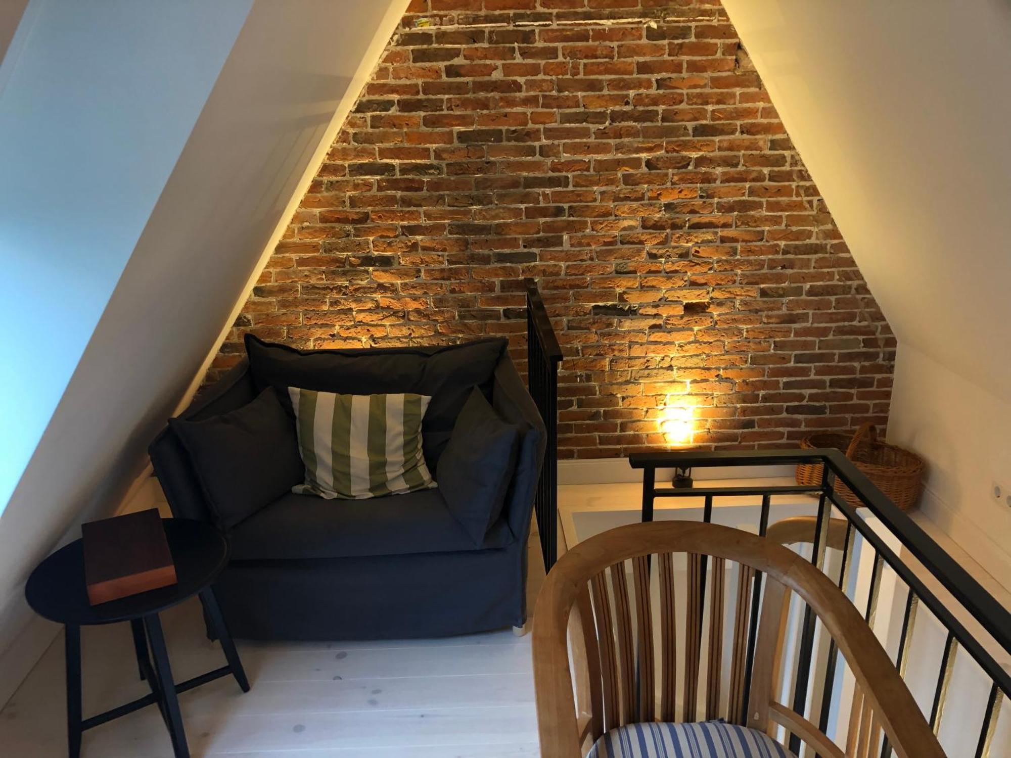 Gaestehaus Kajuete Direkt Am Wasser Friedrichstadt Room photo